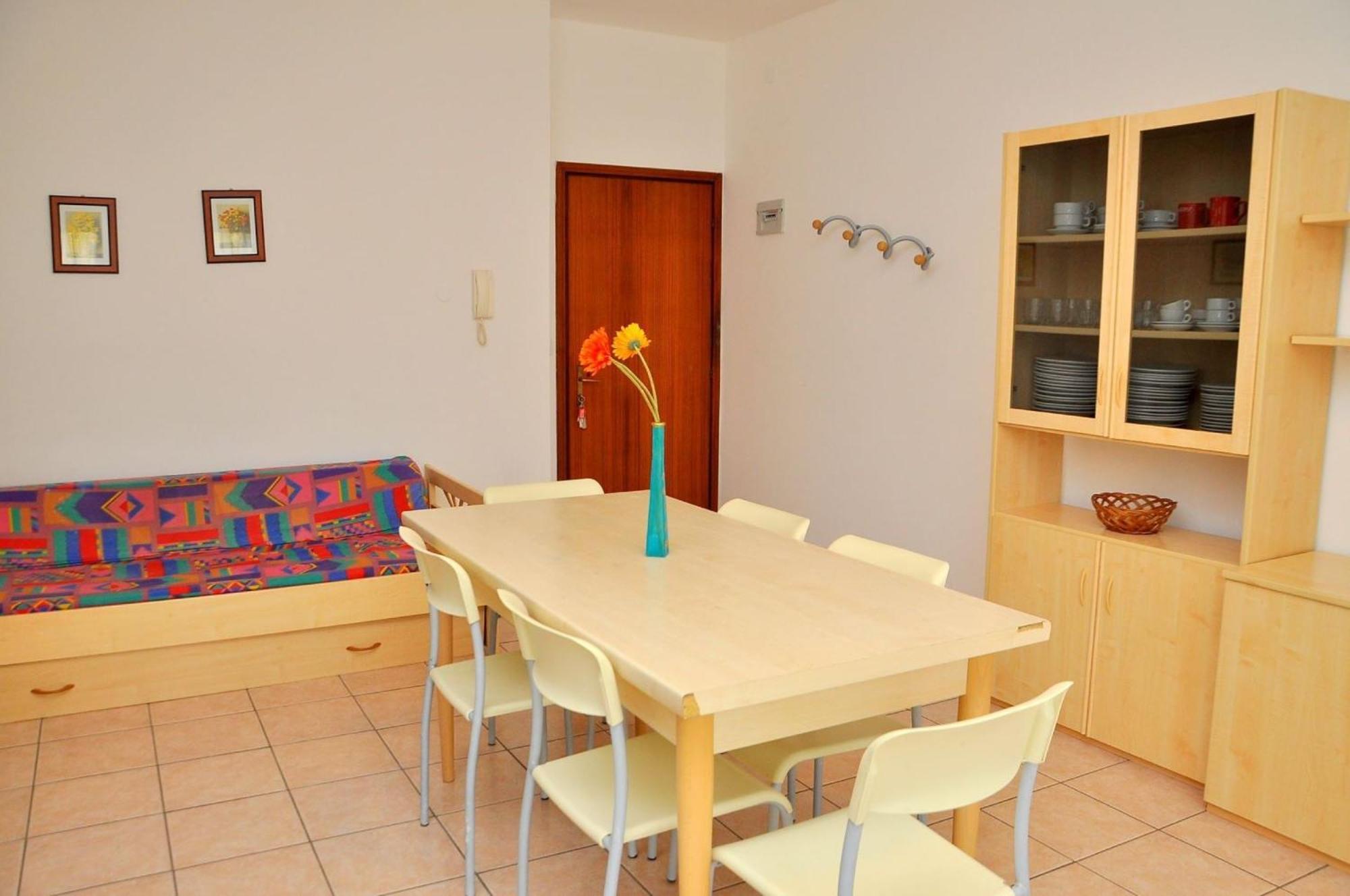 Apartment Spacious Seaside Flat For 7 Guests - Beahost *