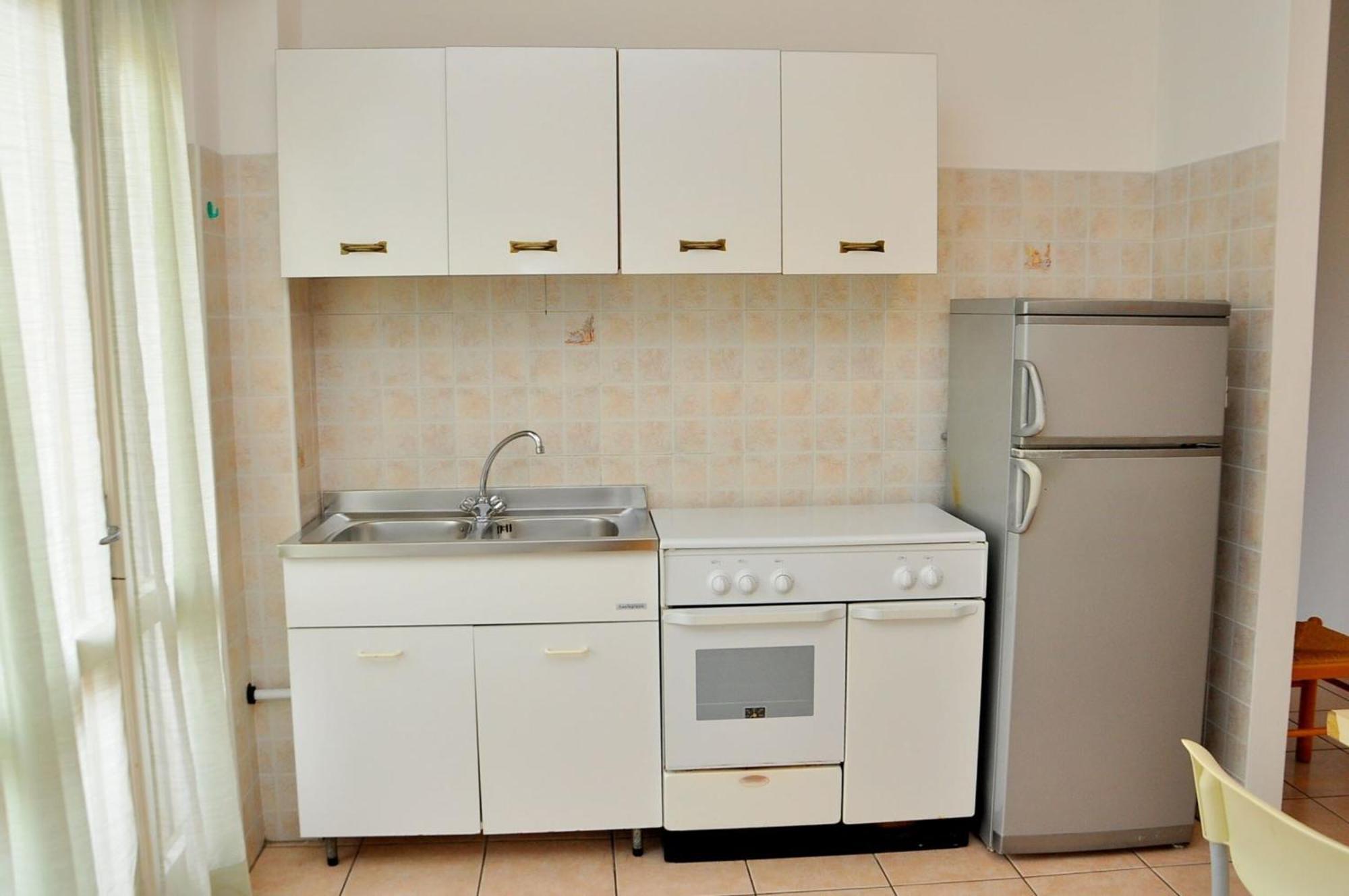 Spacious Seaside Flat For 7 Guests - Beahost Apartment
